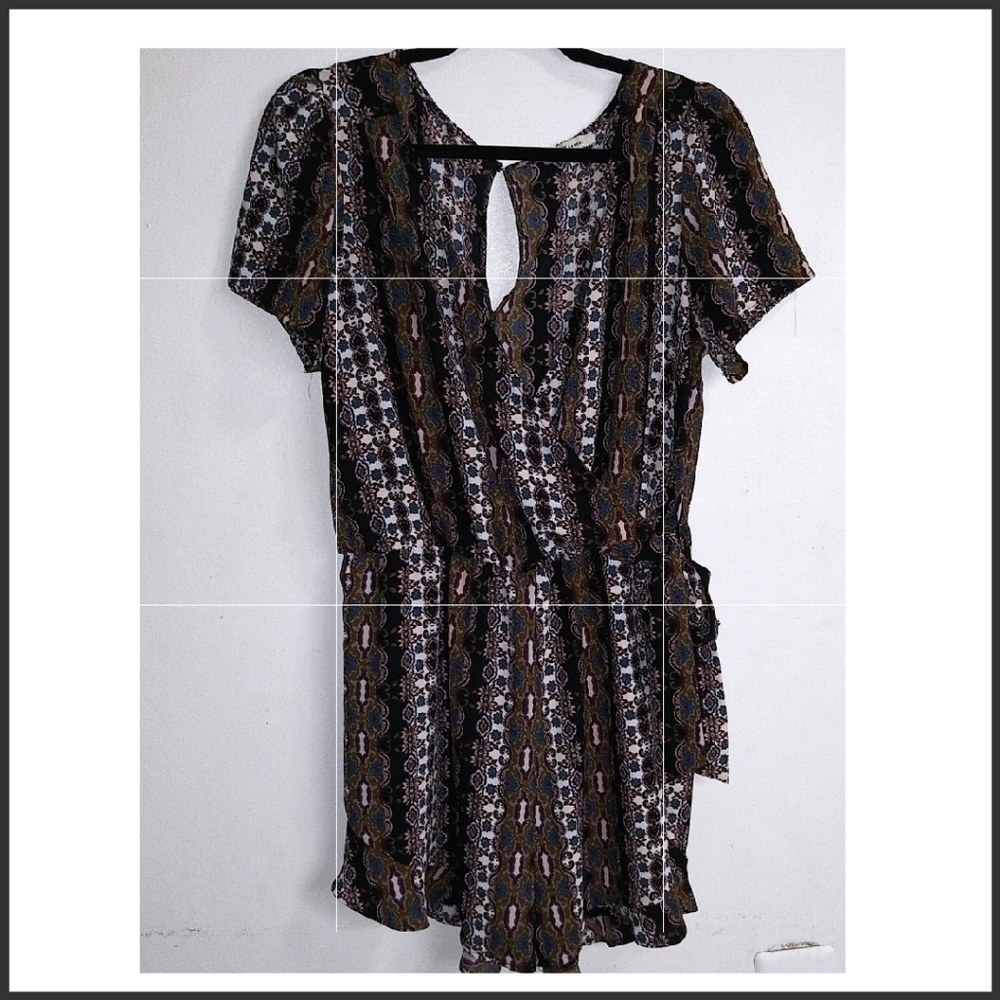 Cozy Casual Faux Wrap Front Romper Sz 1X